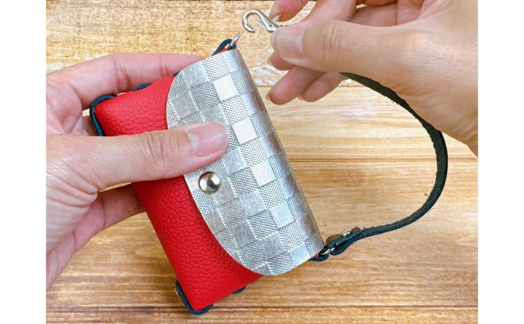 【世界に1つだけの革のミニポーチ作り】大関鞄工房